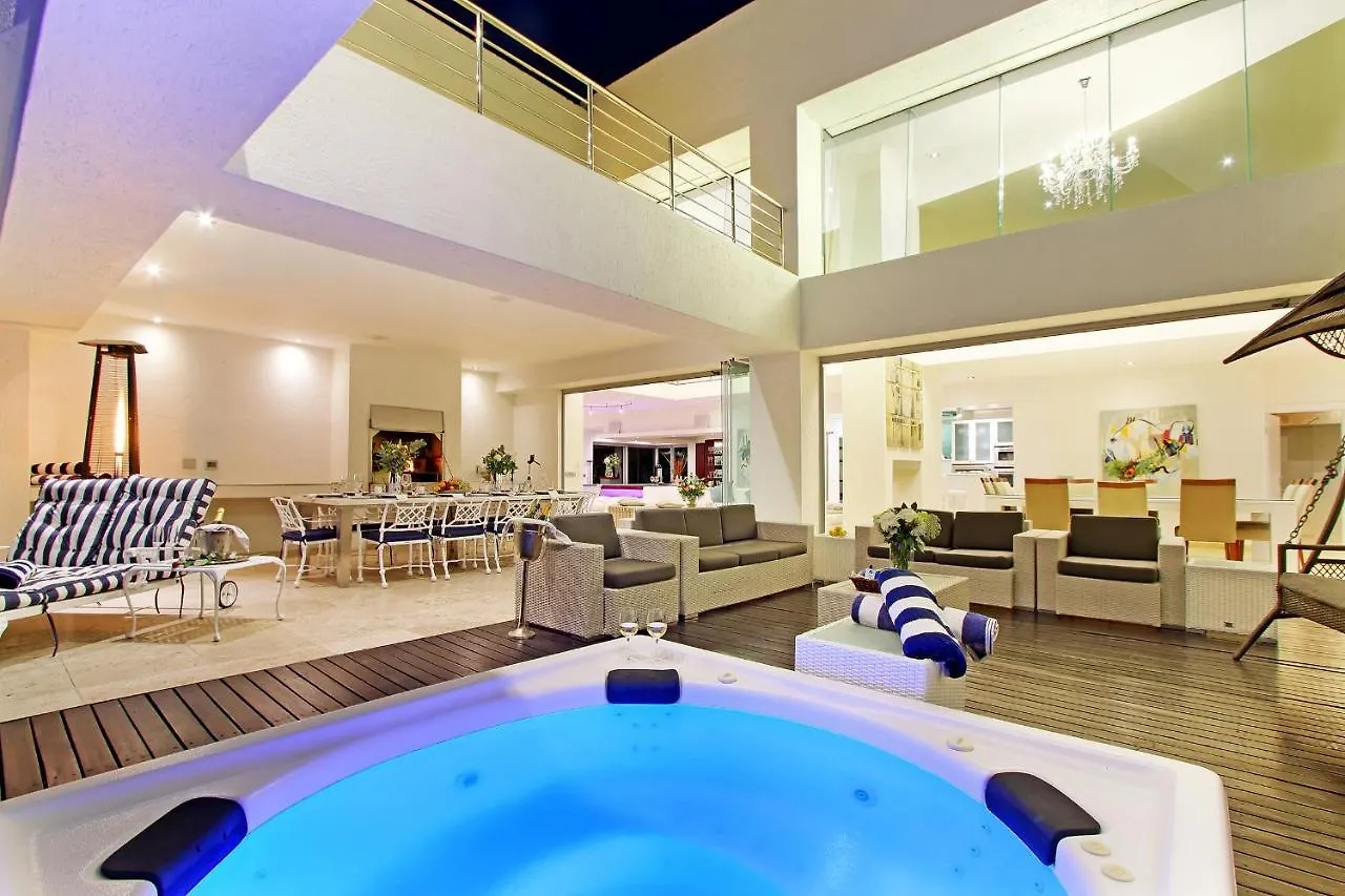 Hollywood Mansion & Spa Camps Bay Città del Capo Villa